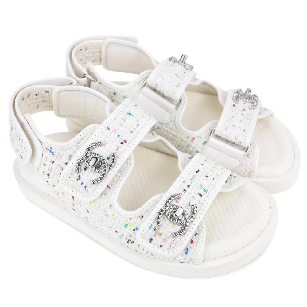 Chanel DAD sandals 💓